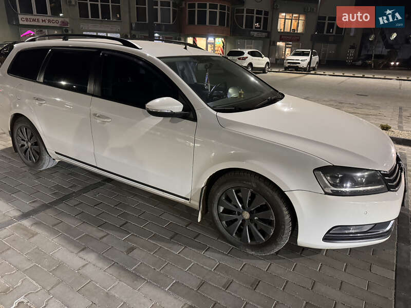 Универсал Volkswagen Passat 2011 в Ужгороде