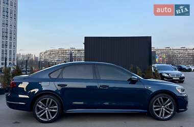 Седан Volkswagen Passat 2017 в Киеве