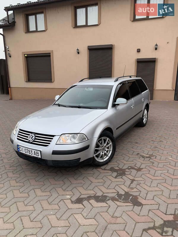 Универсал Volkswagen Passat 2004 в Делятине