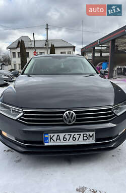 Універсал Volkswagen Passat 2017 в Болехові