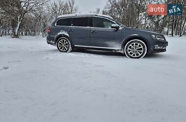 Универсал Volkswagen Passat 2012 в 