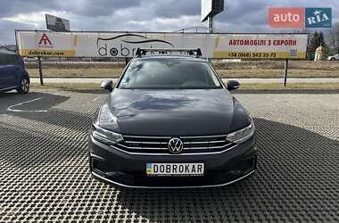 Универсал Volkswagen Passat 2020 в Львове