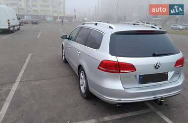 Універсал Volkswagen Passat 2011 в Івано-Франківську