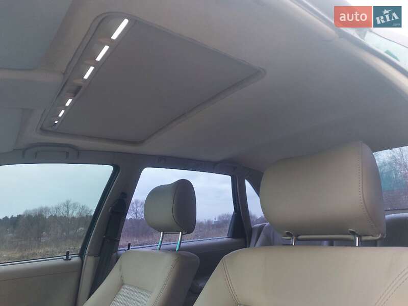 Седан Volkswagen Passat 1996 в Львові