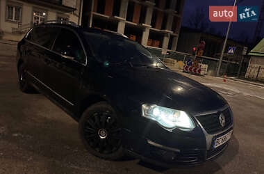 Універсал Volkswagen Passat 2010 в Львові