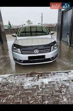 Универсал Volkswagen Passat 2011 в Луцке