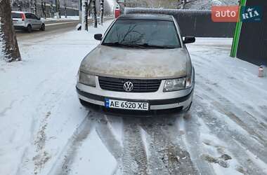 Седан Volkswagen Passat 2000 в Кропивницькому