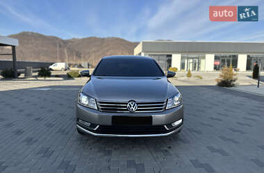 Седан Volkswagen Passat 2014 в Виноградові