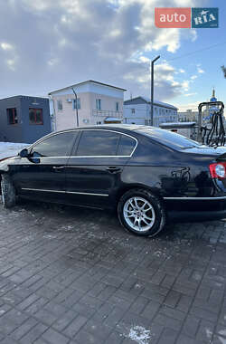 Седан Volkswagen Passat 2008 в Харкові