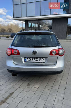 Універсал Volkswagen Passat 2009 в Ужгороді