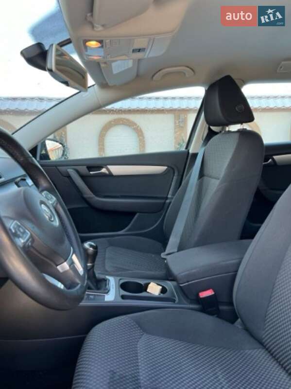 Універсал Volkswagen Passat 2014 в Виноградові