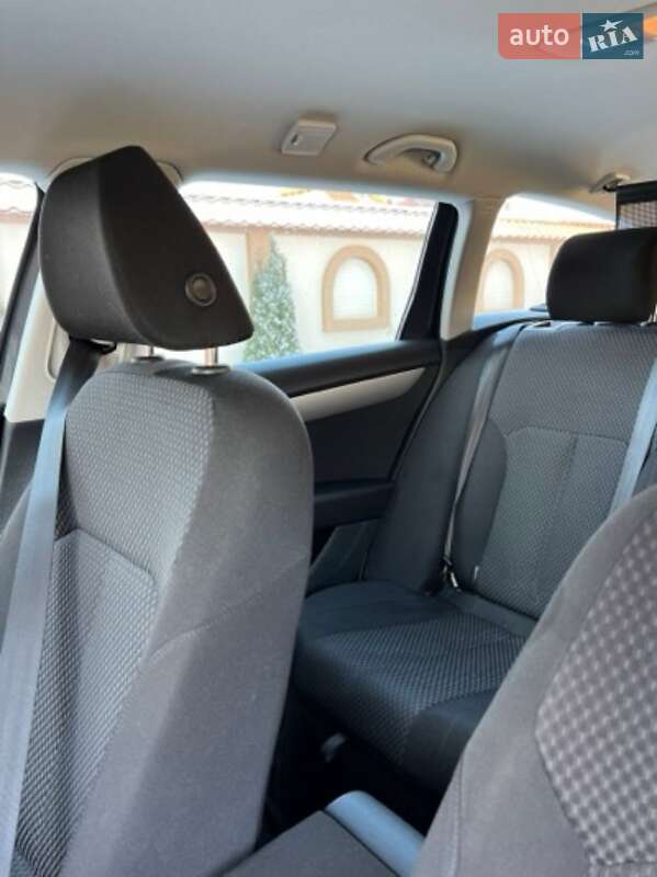 Універсал Volkswagen Passat 2014 в Виноградові