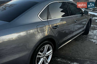 Седан Volkswagen Passat 2014 в 