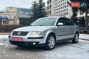 Седан Volkswagen Passat 2003 в Виннице