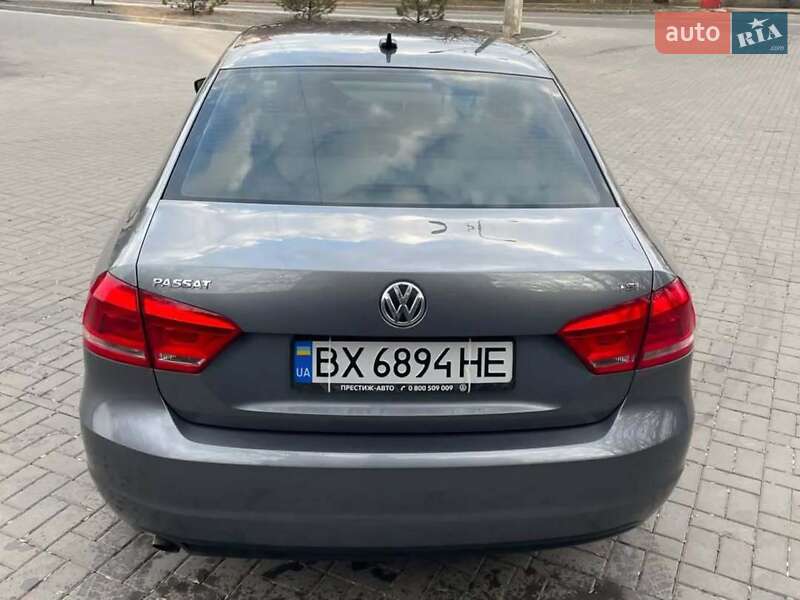 Седан Volkswagen Passat 2015 в Черновцах