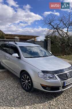 Універсал Volkswagen Passat 2010 в Виноградові