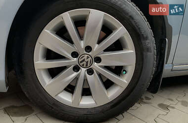 Універсал Volkswagen Passat 2012 в Бердичеві