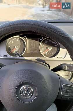 Універсал Volkswagen Passat 2014 в 
