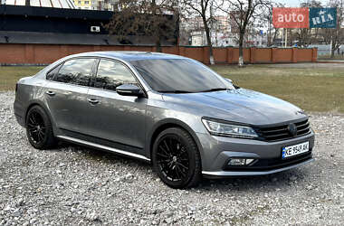 Седан Volkswagen Passat 2015 в 