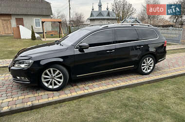 Универсал Volkswagen Passat 2011 в Снятине