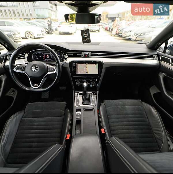 Седан Volkswagen Passat 2019 в Хусте