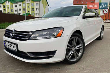 Седан Volkswagen Passat 2013 в Ивано-Франковске