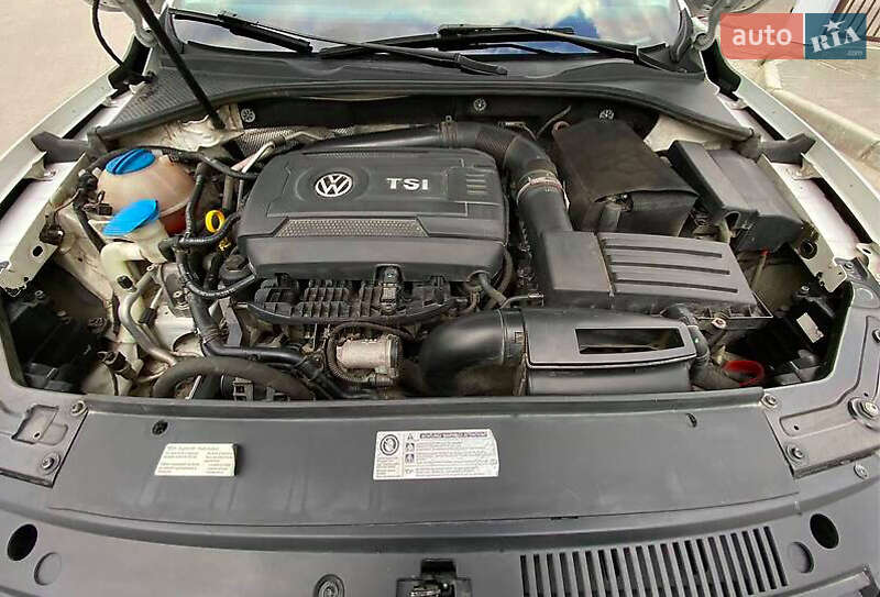 Седан Volkswagen Passat 2013 в Ивано-Франковске