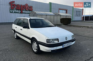 Универсал Volkswagen Passat 1989 в Виноградове