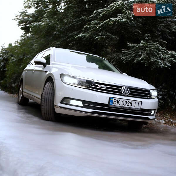 Универсал Volkswagen Passat 2015 в Дубно