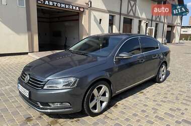 Седан Volkswagen Passat 2011 в Теребовле