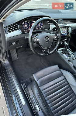 Седан Volkswagen Passat 2018 в 