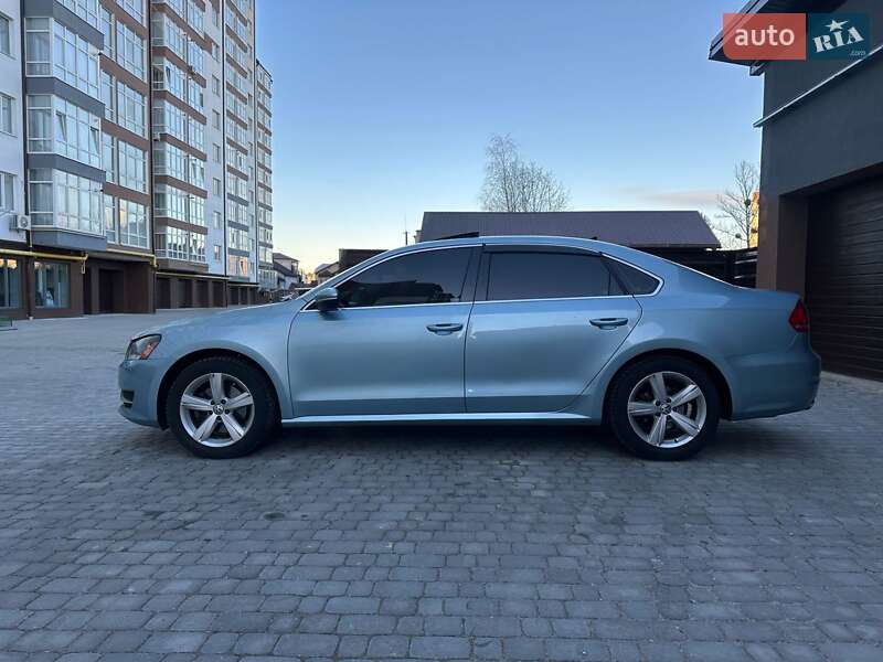 Седан Volkswagen Passat 2012 в Ивано-Франковске