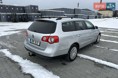 Универсал Volkswagen Passat 2006 в Рокитном