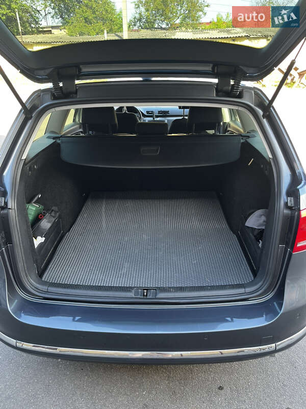Универсал Volkswagen Passat 2012 в Конотопе