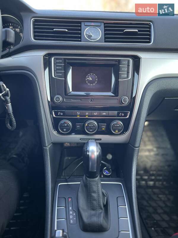 Седан Volkswagen Passat 2016 в Днепре фото 13 Седан Volkswagen Passat 2016 в Днепре