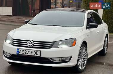 Седан Volkswagen Passat 2014 в Львові