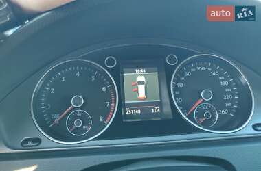 Универсал Volkswagen Passat 2011 в 