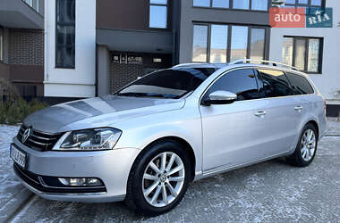 Універсал Volkswagen Passat 2012 в Львові