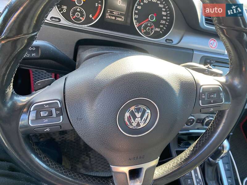 Універсал Volkswagen Passat 2014 в Львові