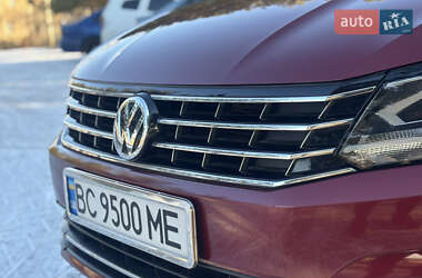 Седан Volkswagen Passat 2016 в Дрогобичі