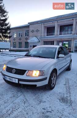 Седан Volkswagen Passat 2000 в Лубнах