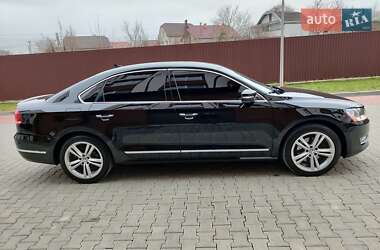 Седан Volkswagen Passat 2014 в Ивано-Франковске