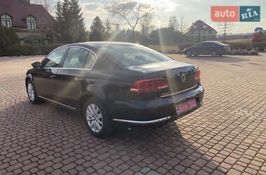 Седан Volkswagen Passat 2014 в Львове