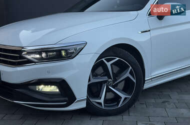 Седан Volkswagen Passat 2019 в 