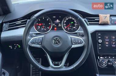 Седан Volkswagen Passat 2019 в 