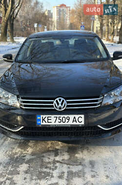 Седан Volkswagen Passat 2015 в Днепре