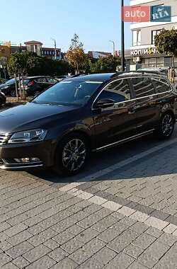 Универсал Volkswagen Passat 2014 в Ивано-Франковске