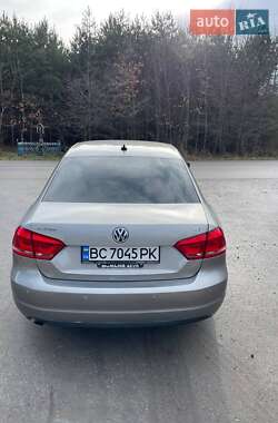 Седан Volkswagen Passat 2013 в 