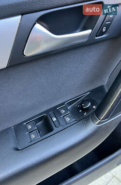 Универсал Volkswagen Passat 2013 в 