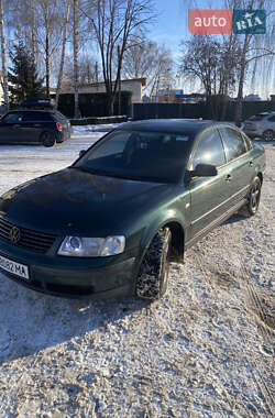 Седан Volkswagen Passat 1998 в Борисполі